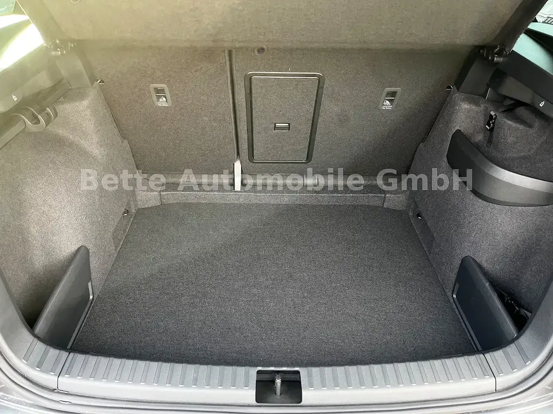Skoda Karoq - Thumbnail 12