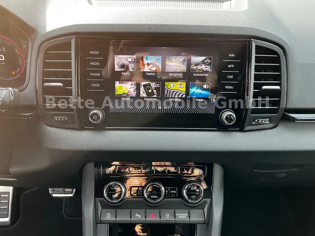 Skoda Karoq - Thumbnail 13