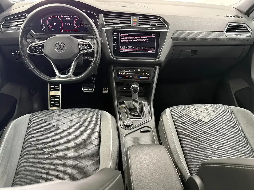 Volkswagen Tiguan - Thumbnail 10