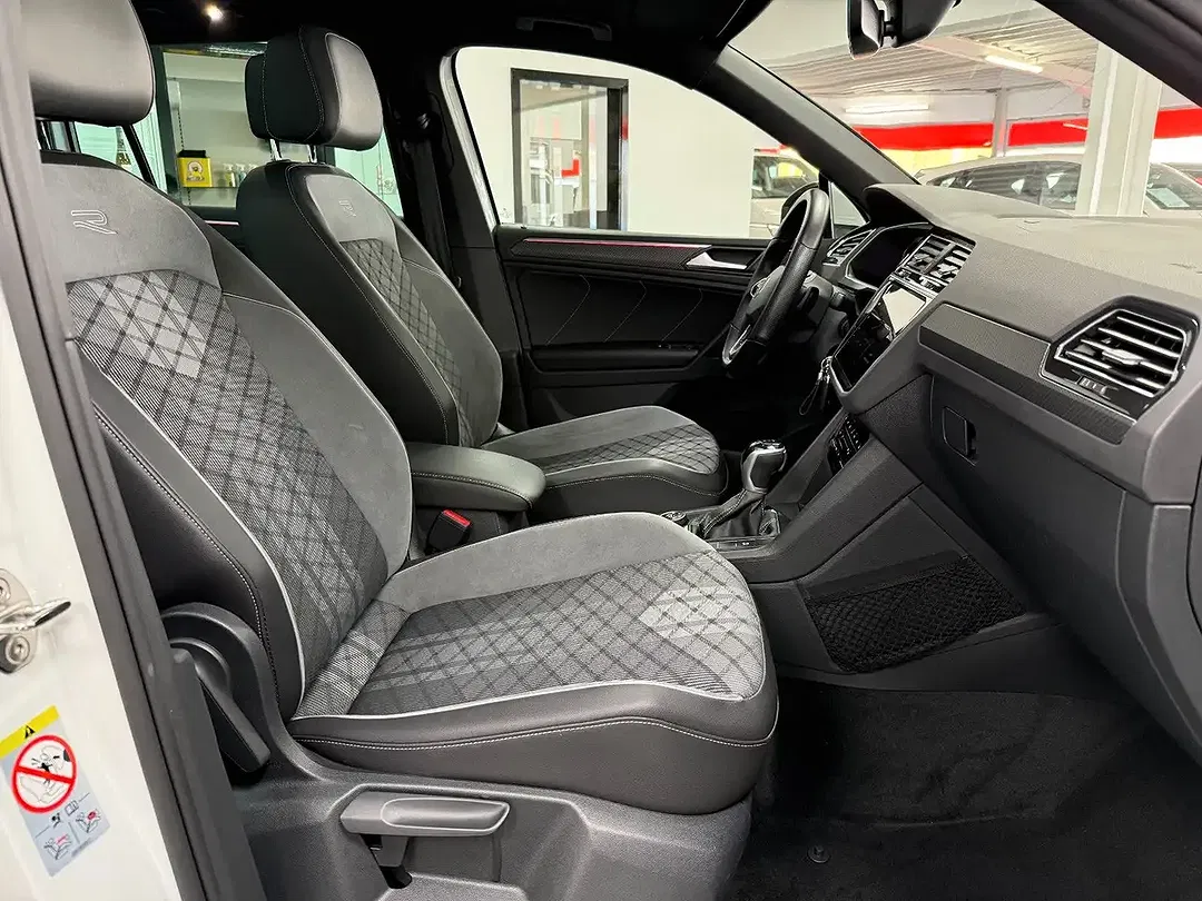 Volkswagen Tiguan - Thumbnail 12