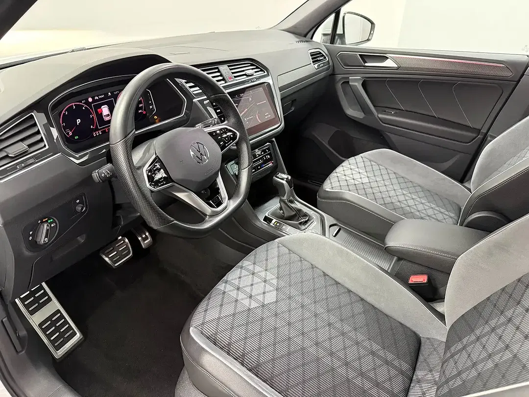 Volkswagen Tiguan - Thumbnail 9