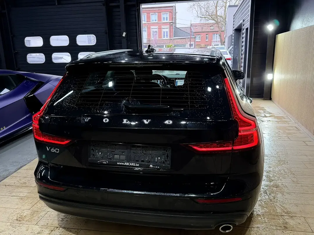 Volvo V60 - Thumbnail 3