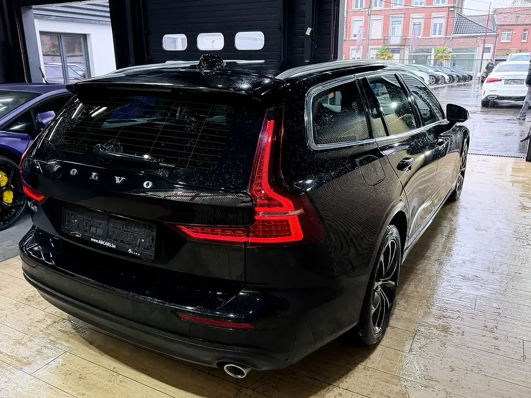 Volvo V60 - Thumbnail 4