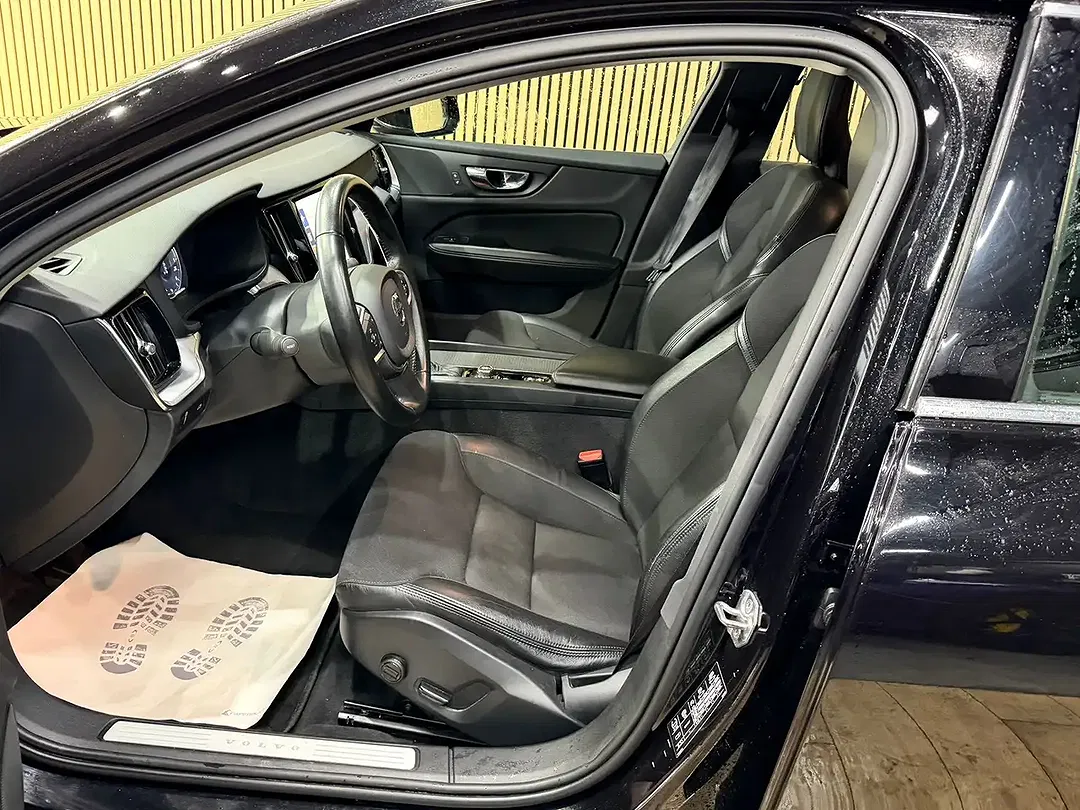 Volvo V60 - Thumbnail 8
