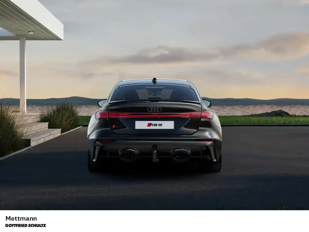 Audi RS5 - Thumbnail 4