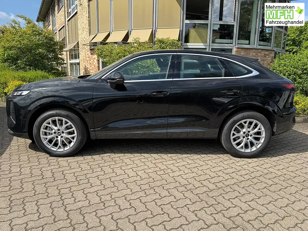 Audi Q3 - Thumbnail 2