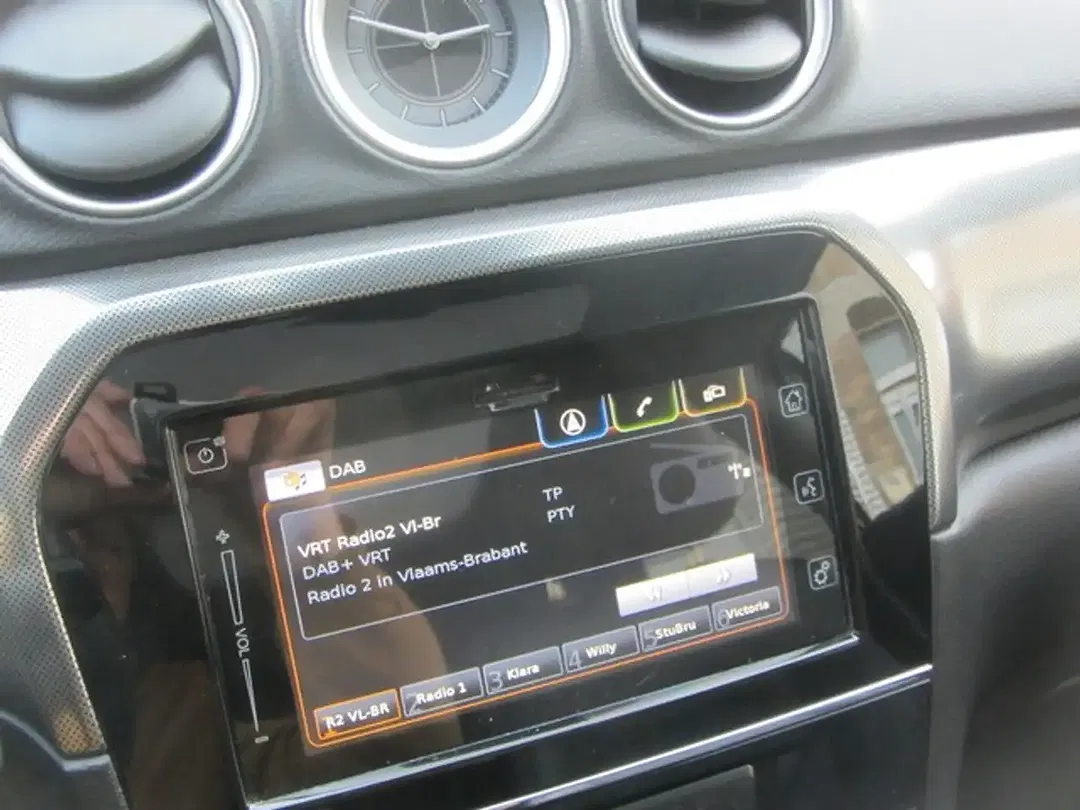 Suzuki Vitara - Thumbnail 10