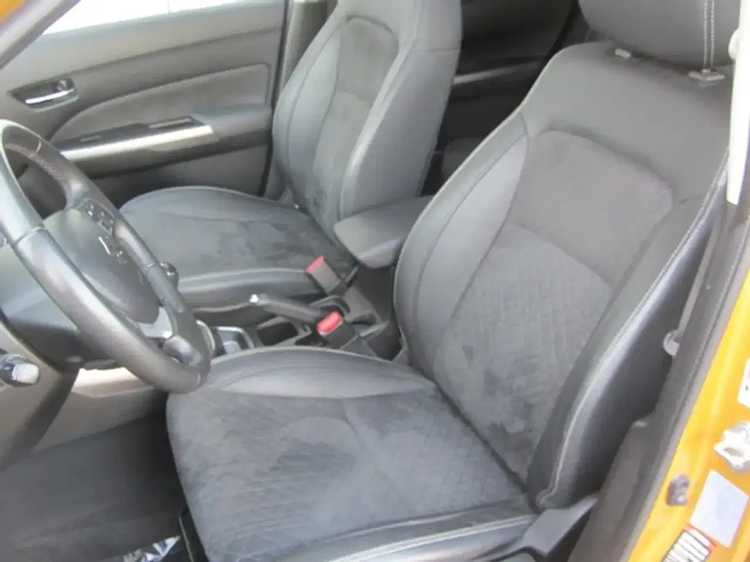Suzuki Vitara - Thumbnail 8