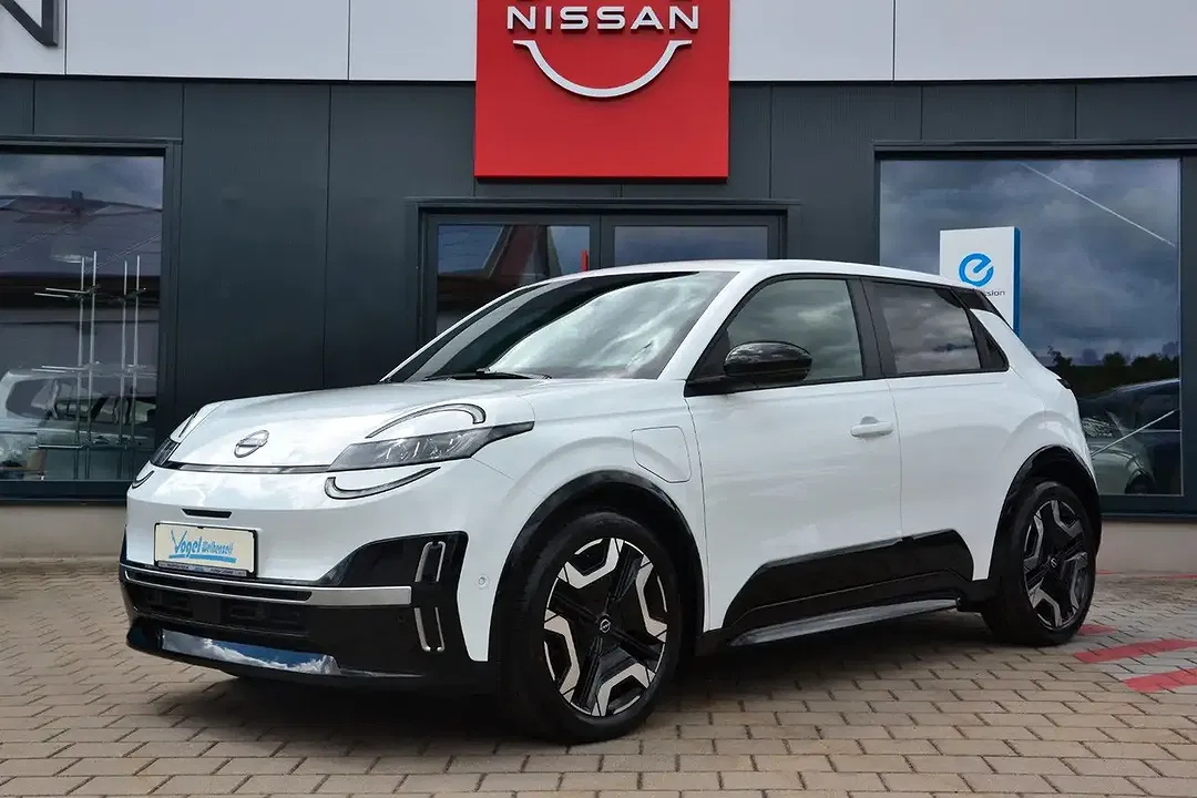 Nissan Micra - Thumbnail 2