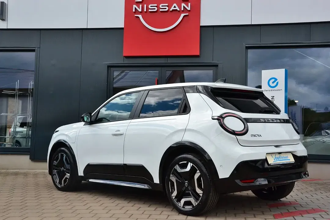 Nissan Micra - Thumbnail 7