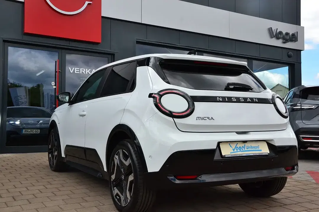 Nissan Micra - Thumbnail 8