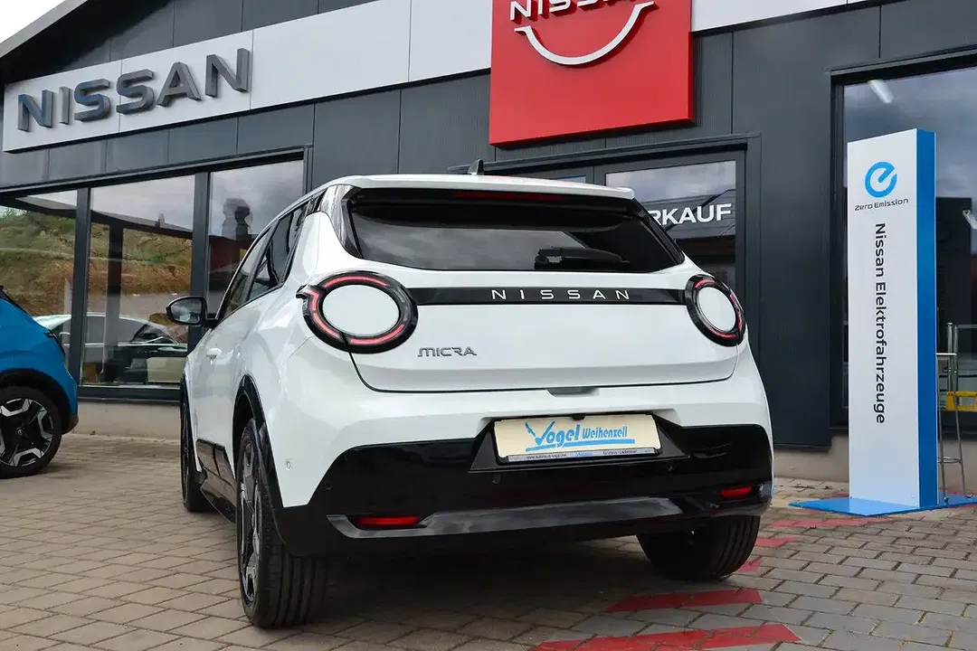 Nissan Micra - Thumbnail 9