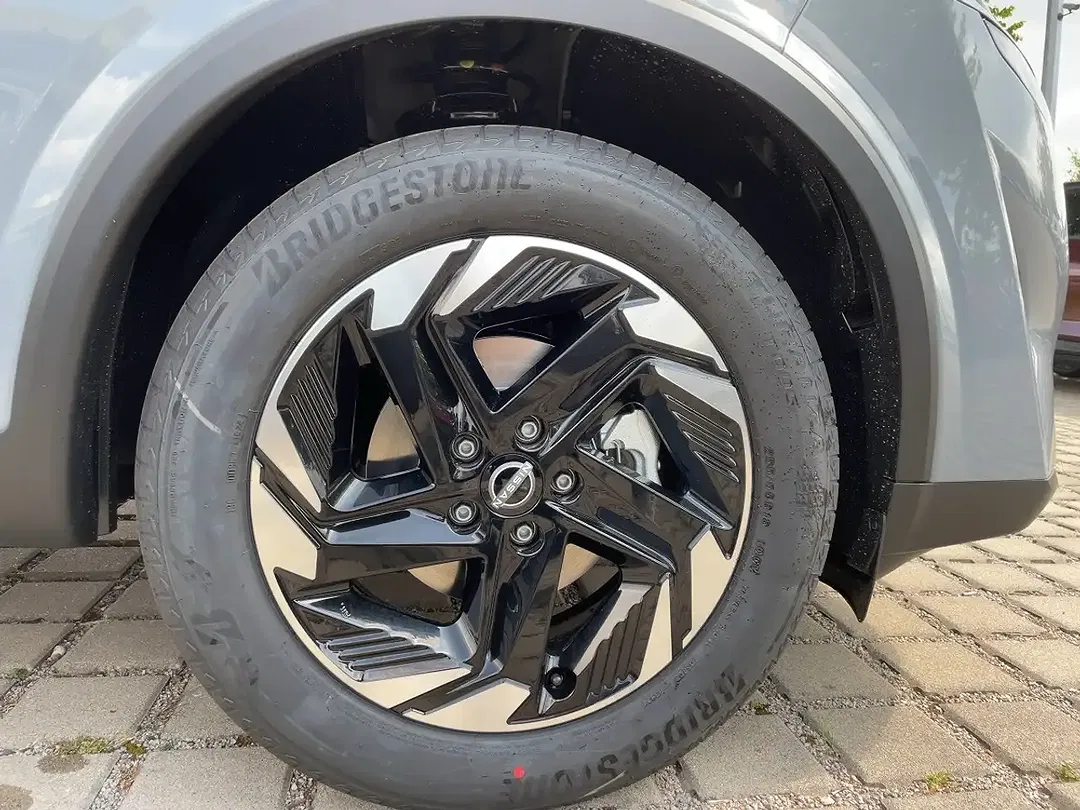 Nissan Qashqai - Thumbnail 7