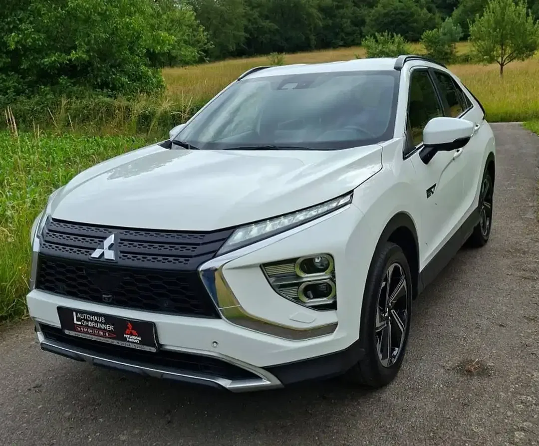 Mitsubishi Eclipse Cross PHEV Hybrid 4WD Plus