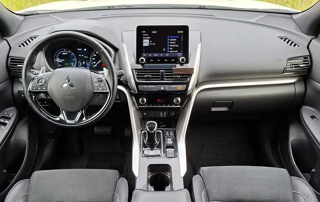 Mitsubishi Eclipse Cross - Thumbnail 3