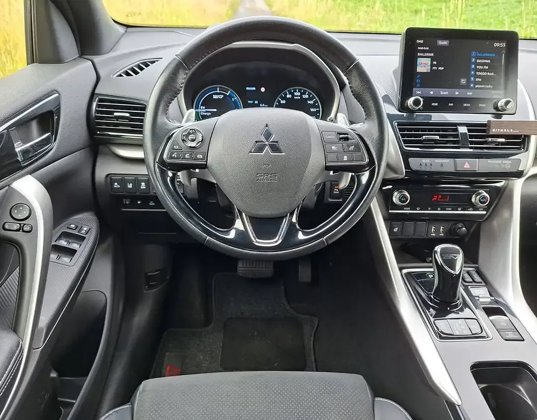 Mitsubishi Eclipse Cross - Thumbnail 4