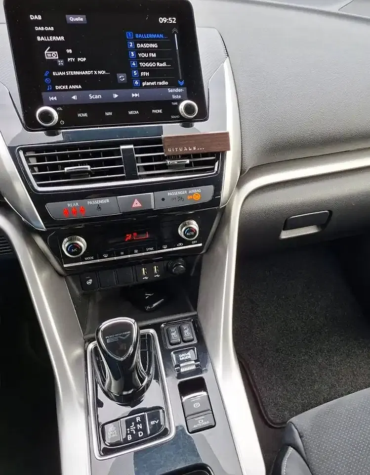 Mitsubishi Eclipse Cross - Thumbnail 5
