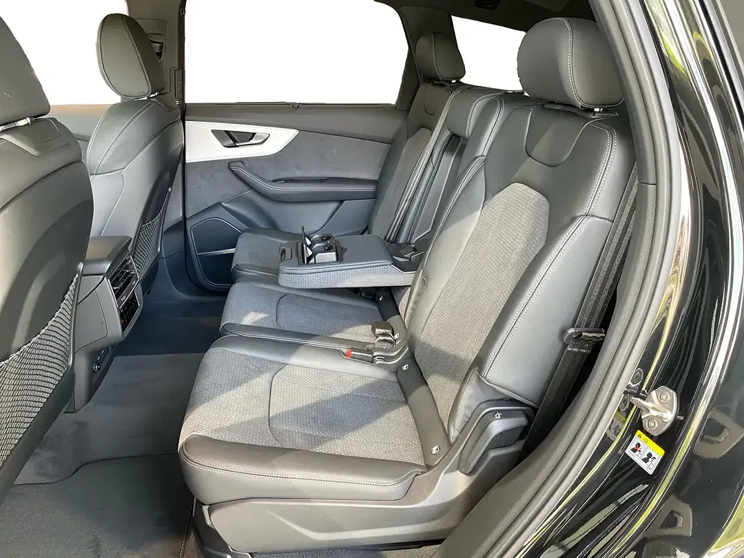 Audi Q7 - Thumbnail 10