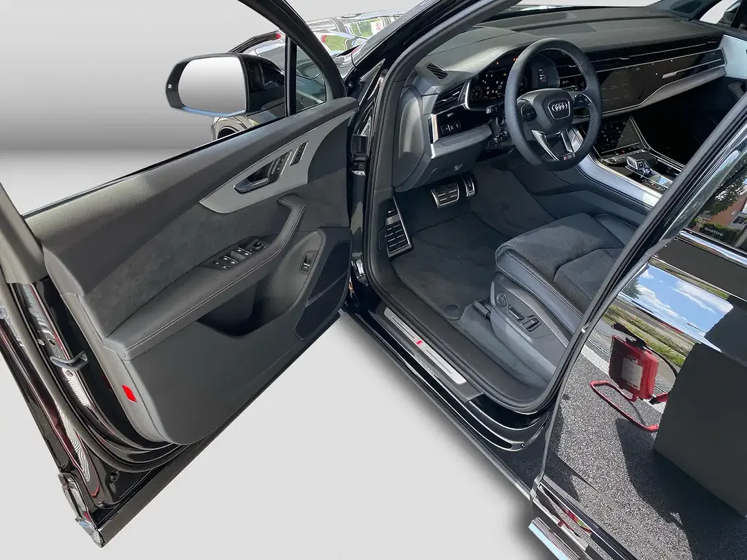 Audi Q7 - Thumbnail 13