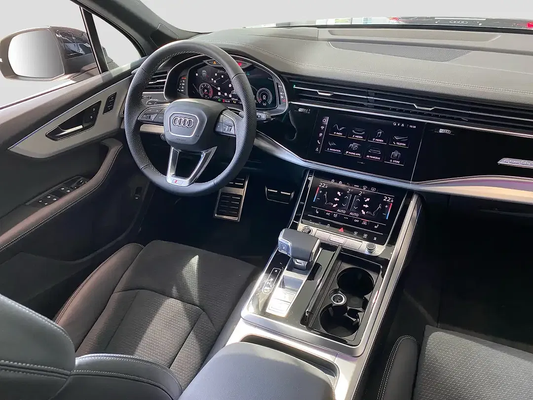 Audi Q7 - Thumbnail 5