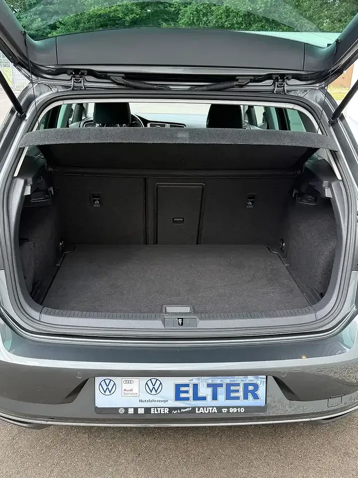 Volkswagen Golf - Thumbnail 6
