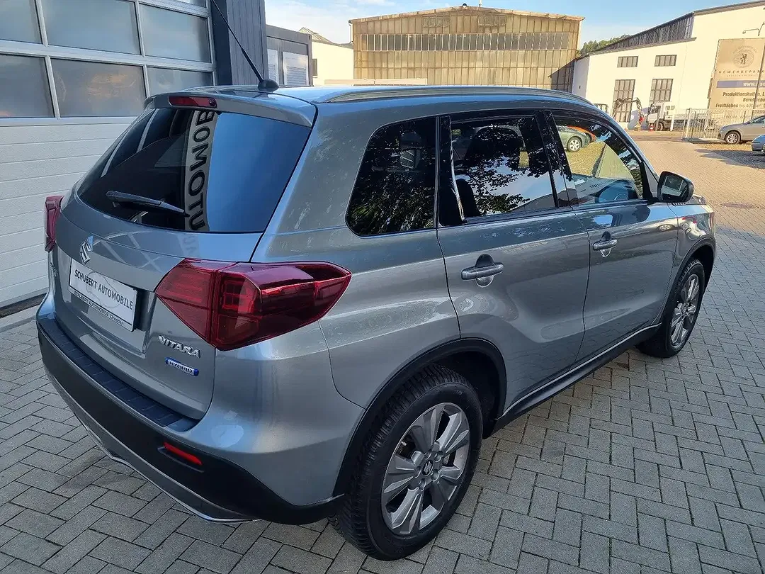 Suzuki Vitara - Thumbnail 3