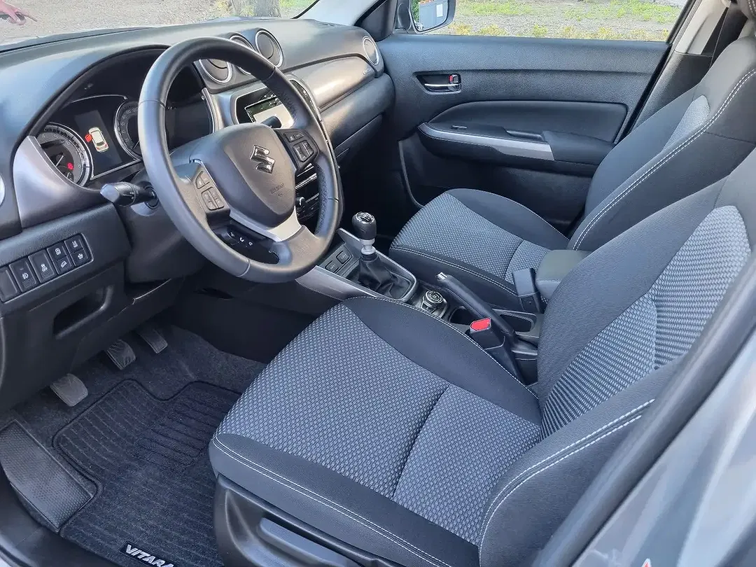 Suzuki Vitara - Thumbnail 7