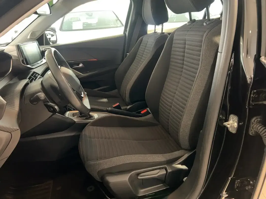 Peugeot 2008 - Thumbnail 10