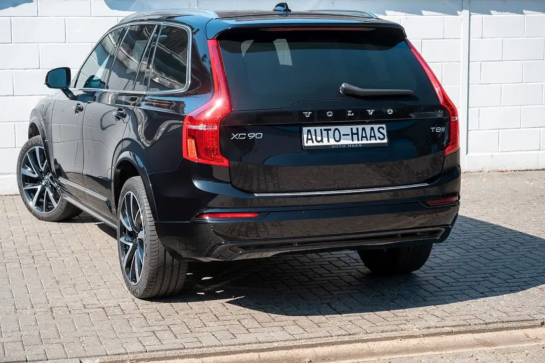 Volvo XC90 - Thumbnail 3