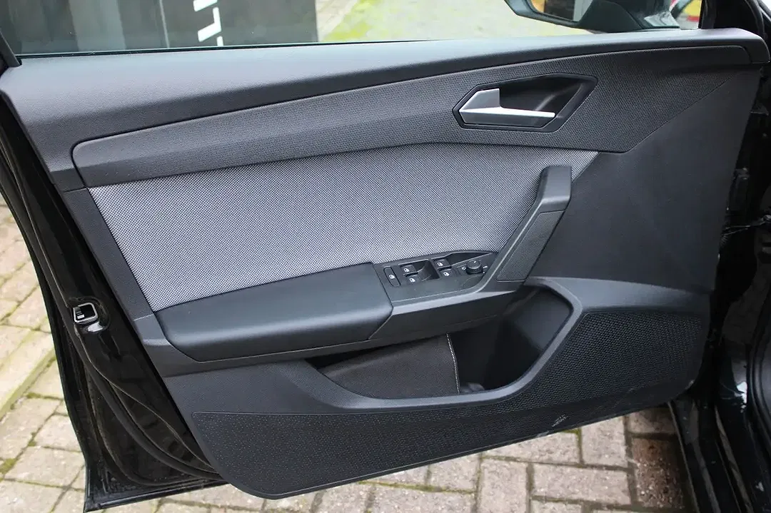 SEAT Leon - Thumbnail 6