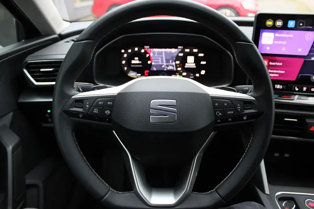 SEAT Leon - Thumbnail 8