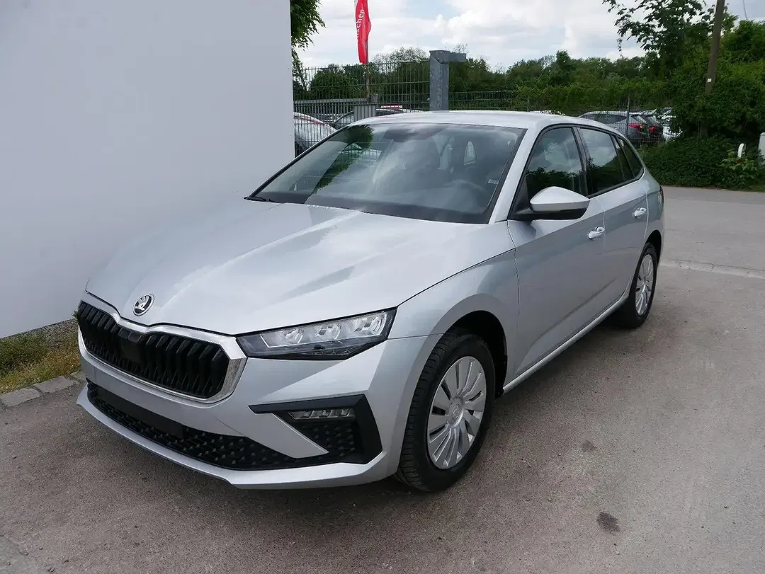 Skoda Scala - Thumbnail 2
