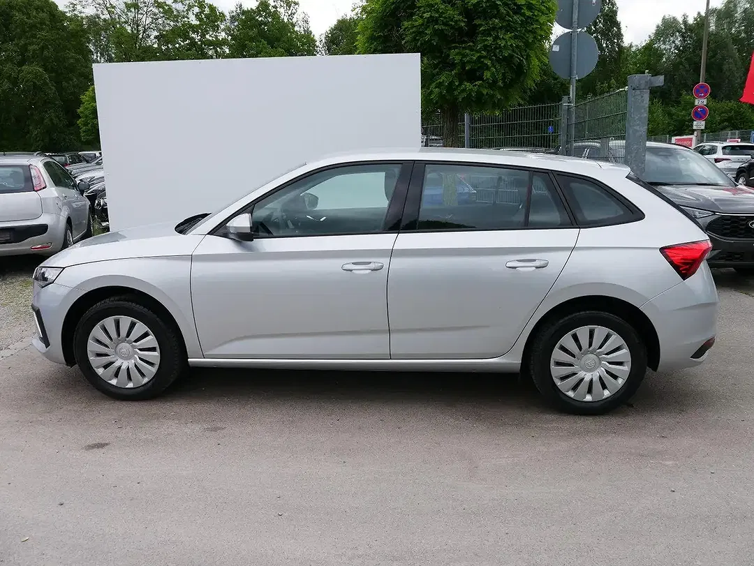Skoda Scala - Thumbnail 5