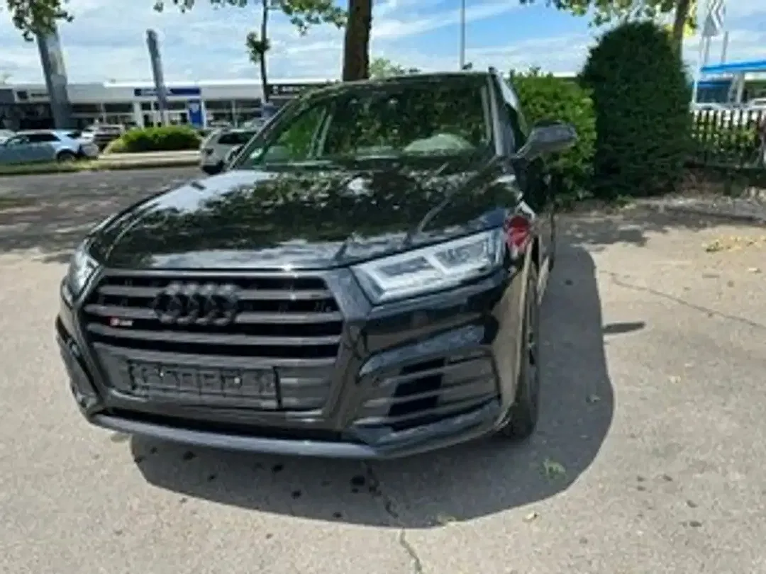 Audi SQ5 - Thumbnail 1