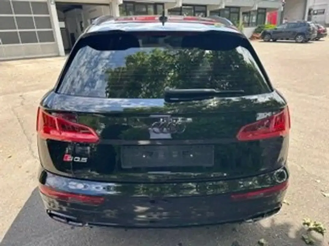 Audi SQ5 - Thumbnail 4