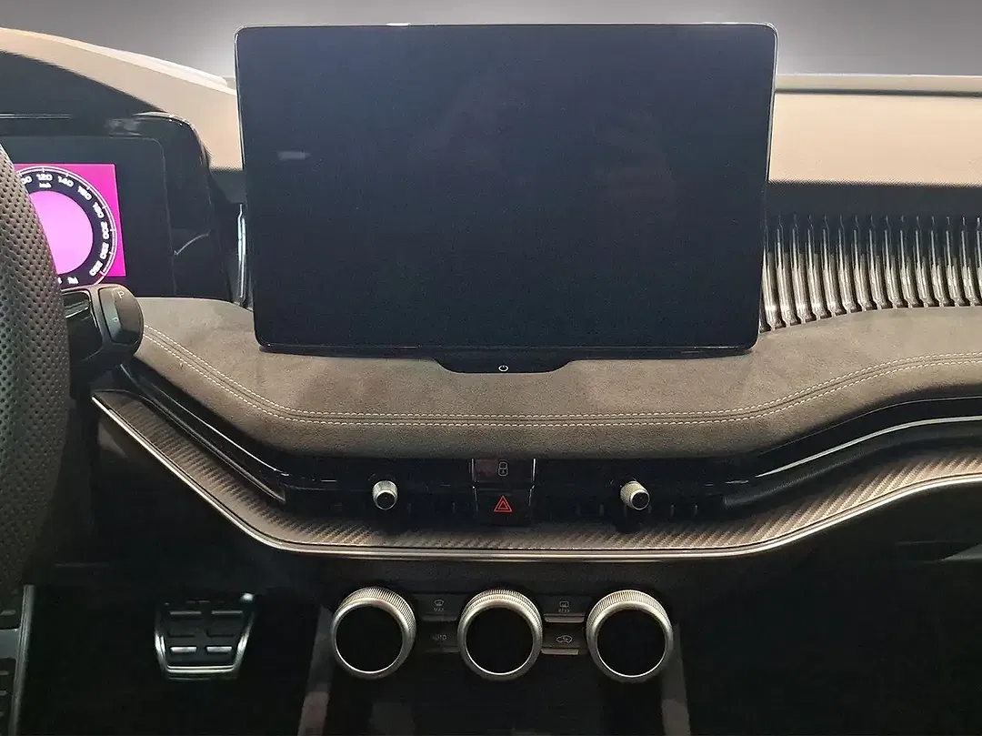 Skoda Superb - Thumbnail 13