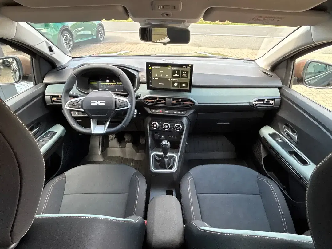 Dacia Sandero - Thumbnail 10