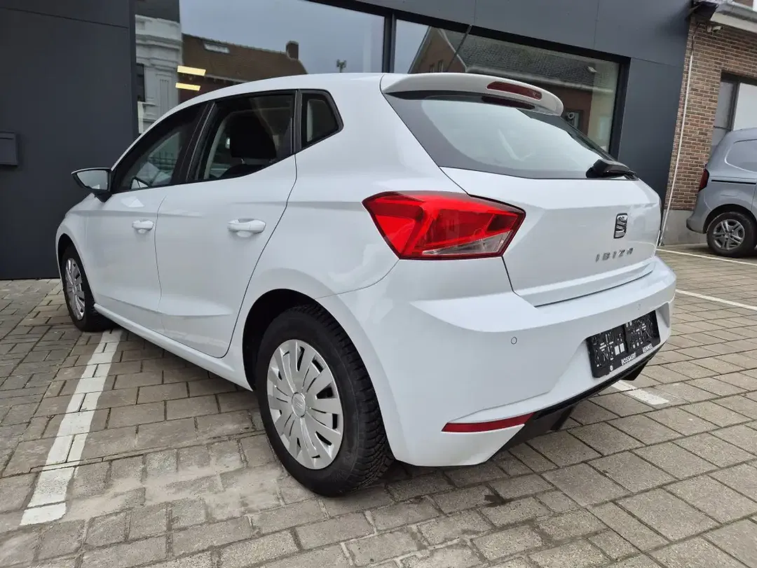 SEAT Ibiza - Thumbnail 3