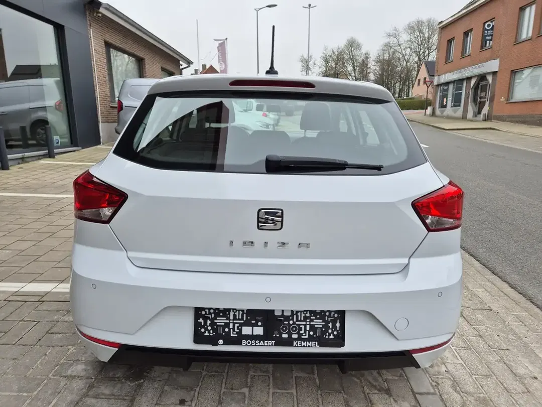 SEAT Ibiza - Thumbnail 4