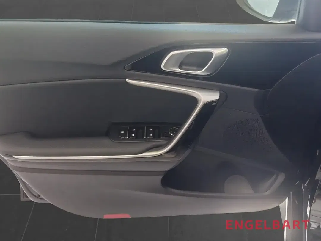 Kia Ceed / cee'd - Thumbnail 10
