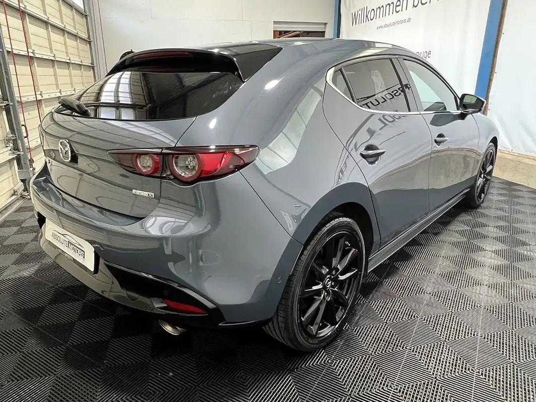Mazda 3 - Thumbnail 6