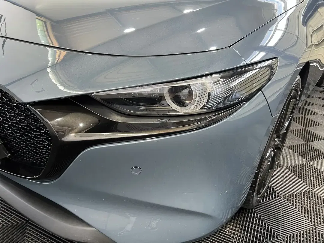 Mazda 3 - Thumbnail 9