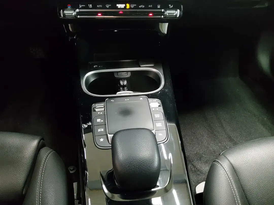 Mercedes-Benz CLA 250 - Thumbnail 6