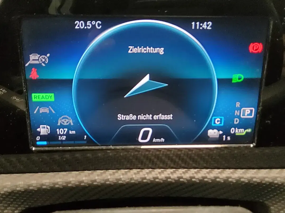 Mercedes-Benz CLA 250 - Thumbnail 8