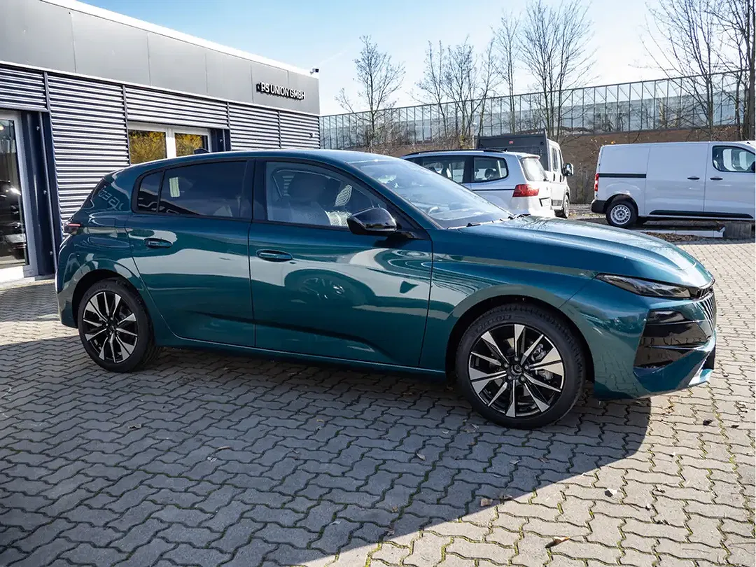 Peugeot 308 - Thumbnail 3
