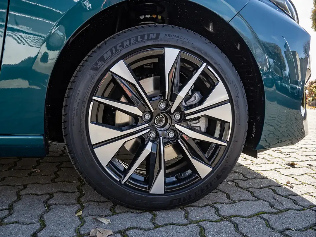Peugeot 308 - Thumbnail 7