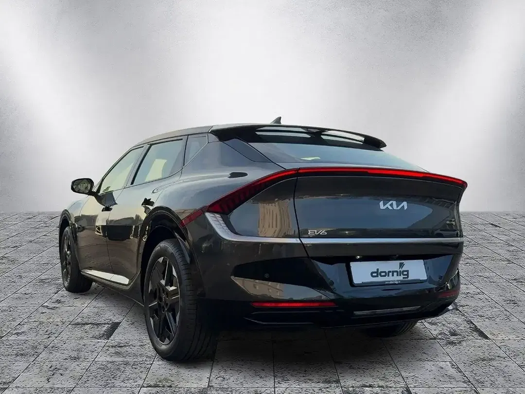 Kia EV6 - Thumbnail 3