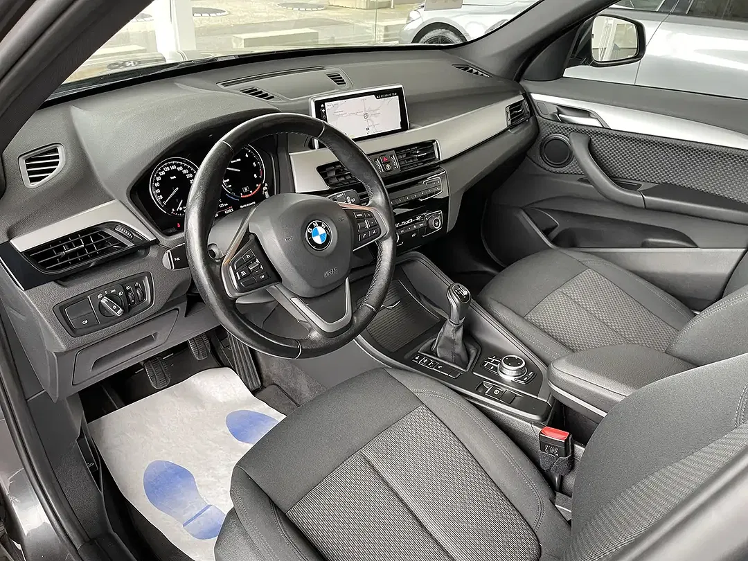 BMW X1 - Thumbnail 11