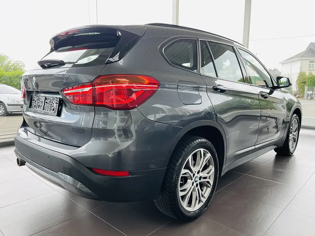 BMW X1 - Thumbnail 5