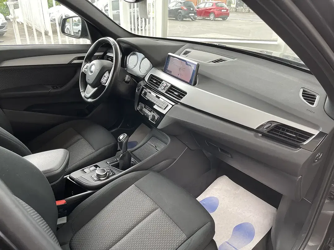 BMW X1 - Thumbnail 9